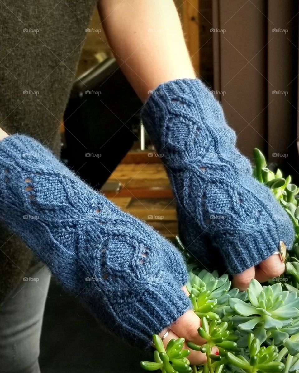 Lacey Fingerless Mitts