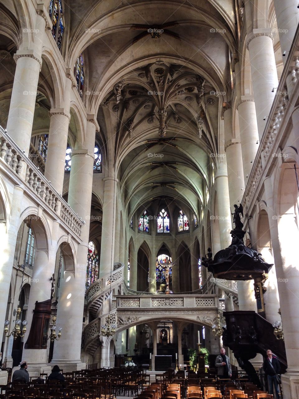 Saint-Etienne-du-Mont. Interior de la Iglesia de Saint-Etienne-du-Mont (Paris - France)