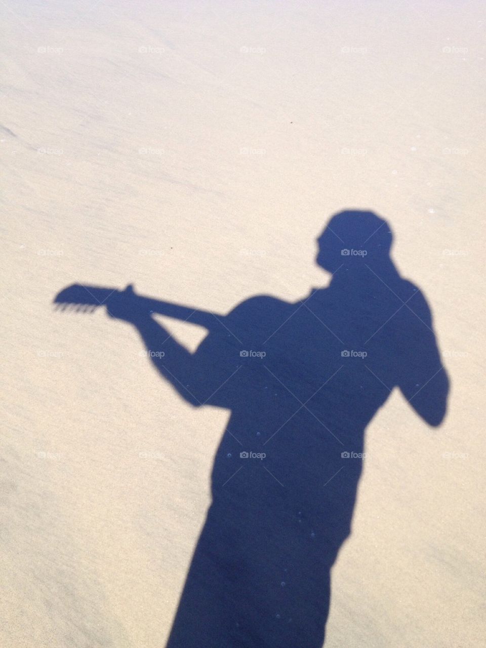 Guitar shadow 
