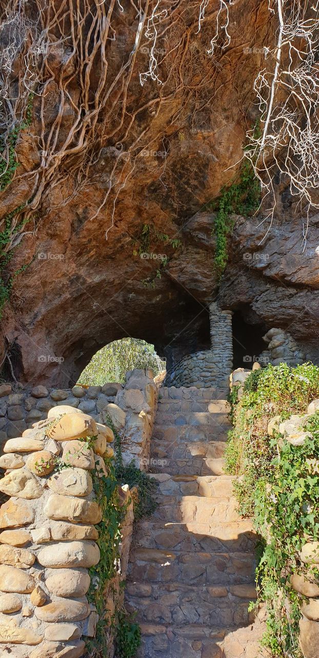 Penedo furado, Portugal