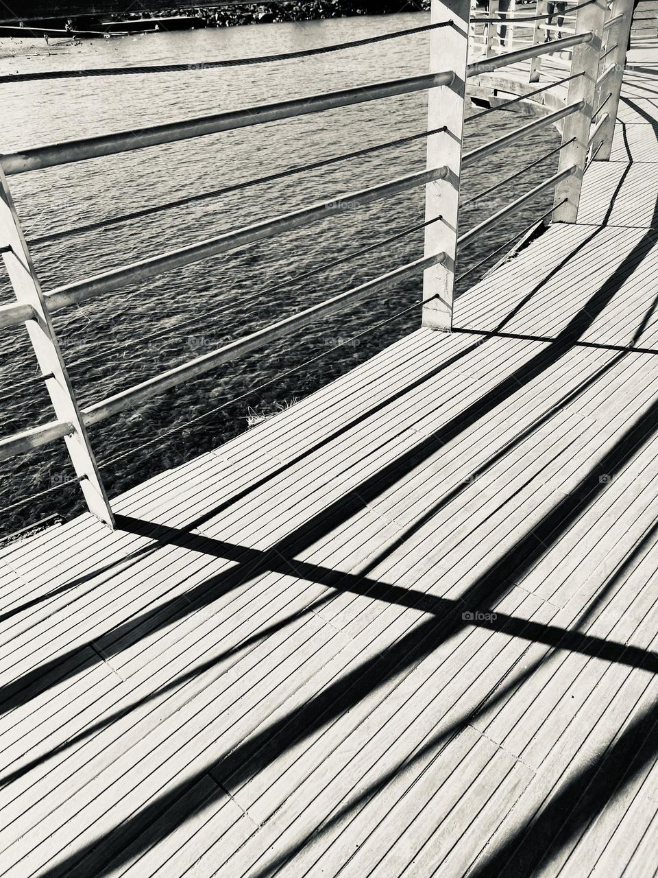 Wood, metal and water 