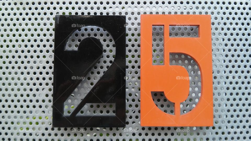 25