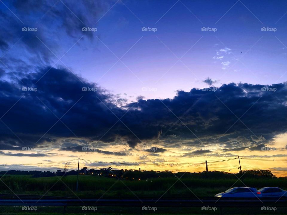 🌄🇺🇸 An extremely beautiful dawn in Jundiaí, interior of Brazil. Cheer the nature! / 🇧🇷 Um amanhecer extremamente bonito em Jundiaí, interior do Brasil. Viva a natureza! 