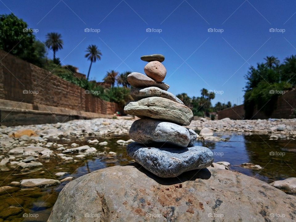 Arranged valley stones