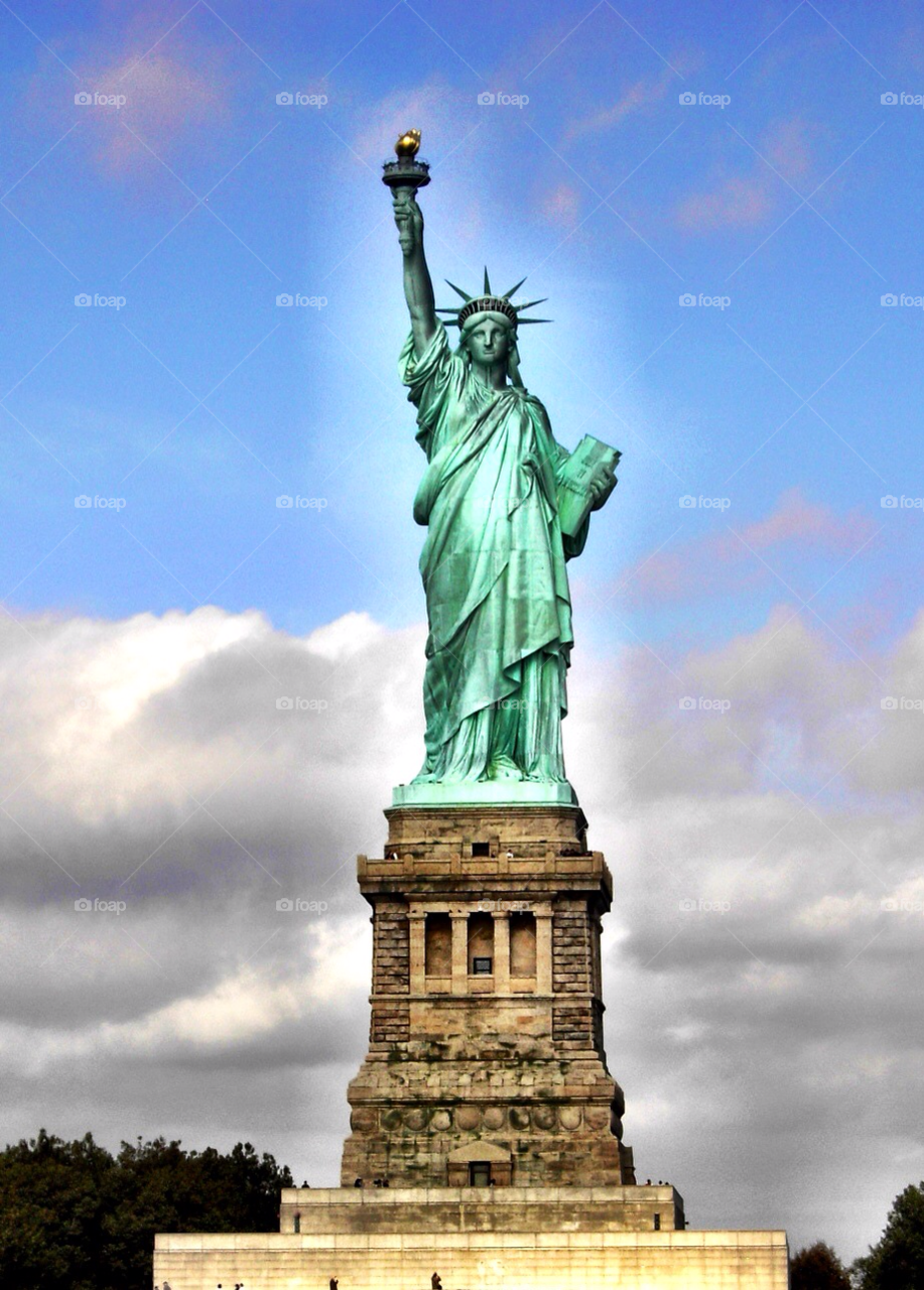 statue new york statue of liberty new york harbour by bobmca1