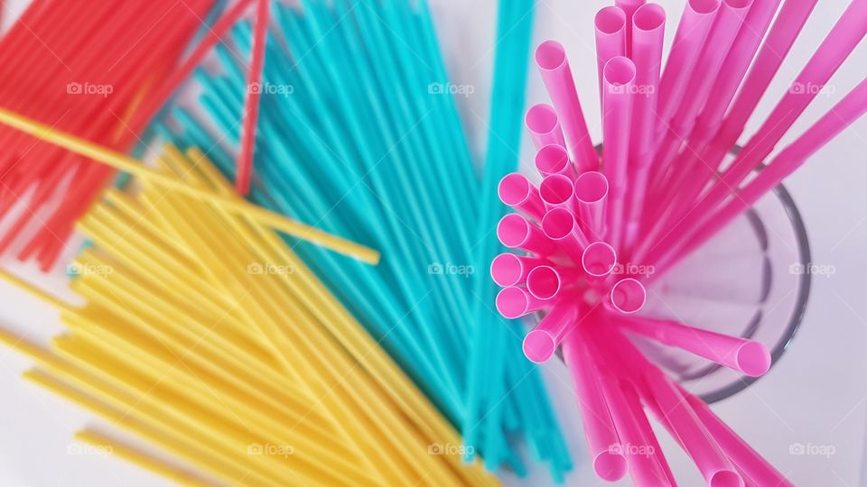 colored bendy straws