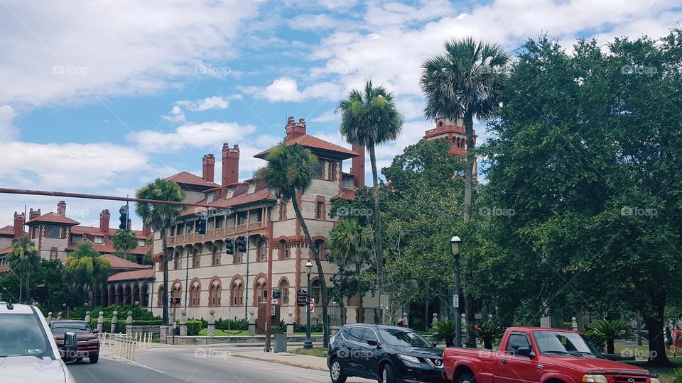 The sky was gorgeous that day.