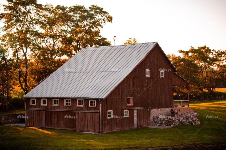 Old country barn
