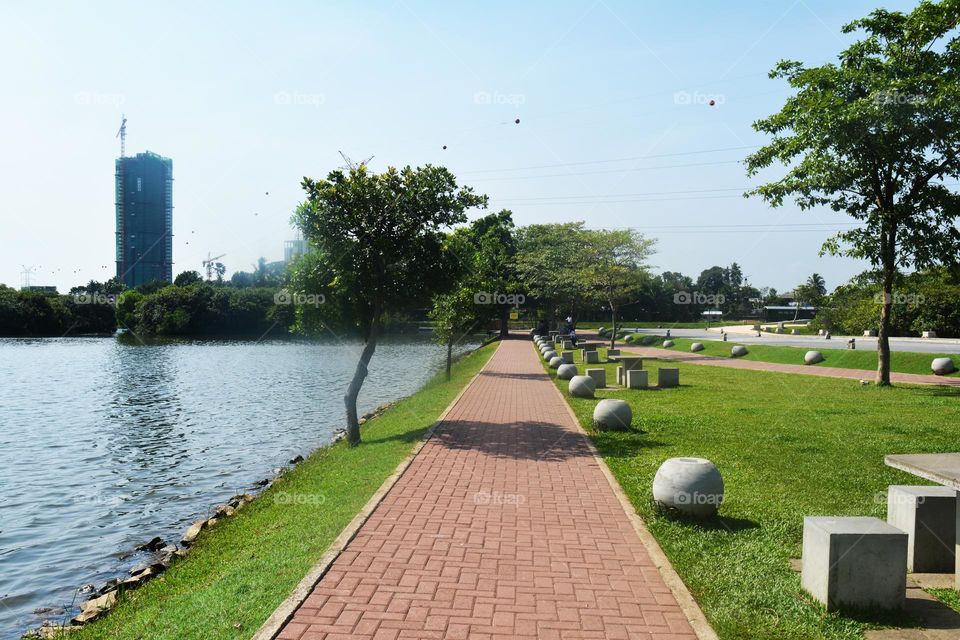 the garden lake view battharamulla park sri Lanka.