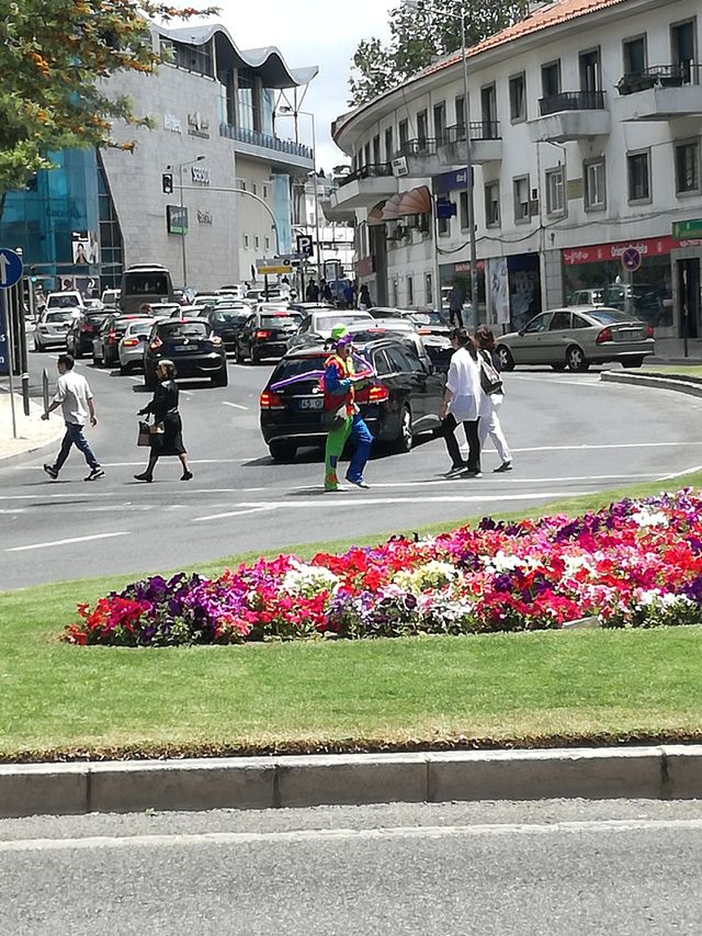 Clown in town