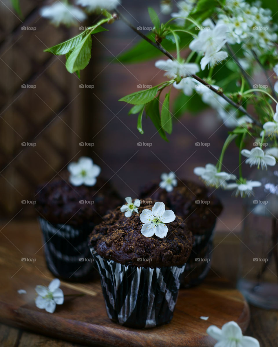 chocolate muffins and flowers