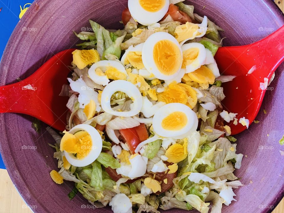 A good fresh salad with boiled eggs