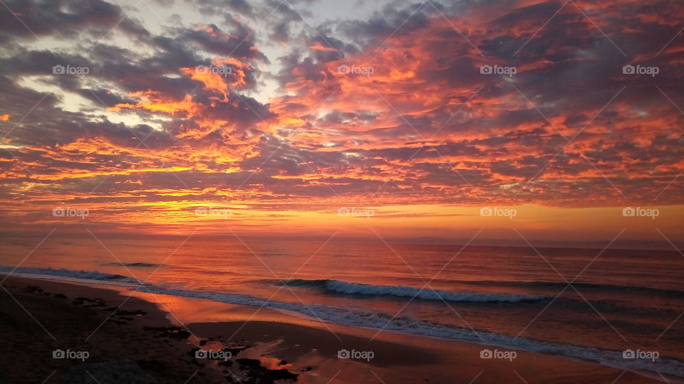 закат.огненный.море.волны.пляж.