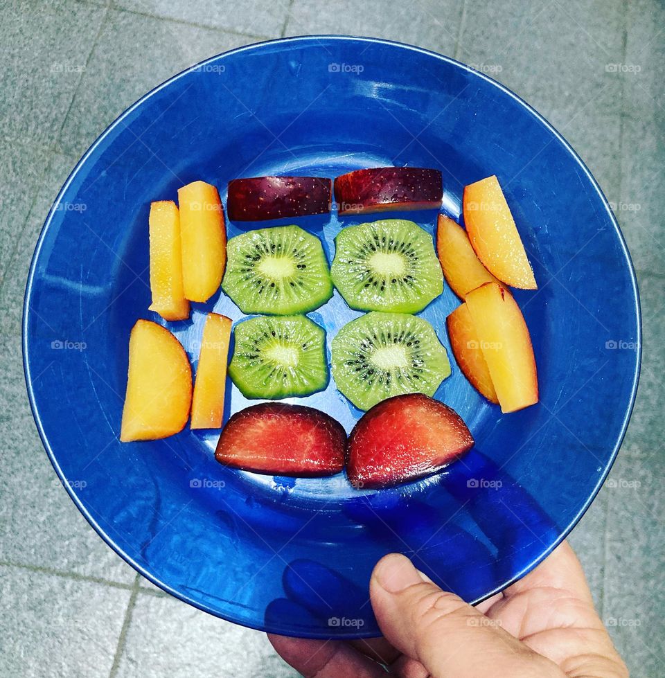 Frutas sempre são saudáveis!

Hoje temos kiwi, nectarina e ameixa. Hum…

Tenha hábitos positivos!