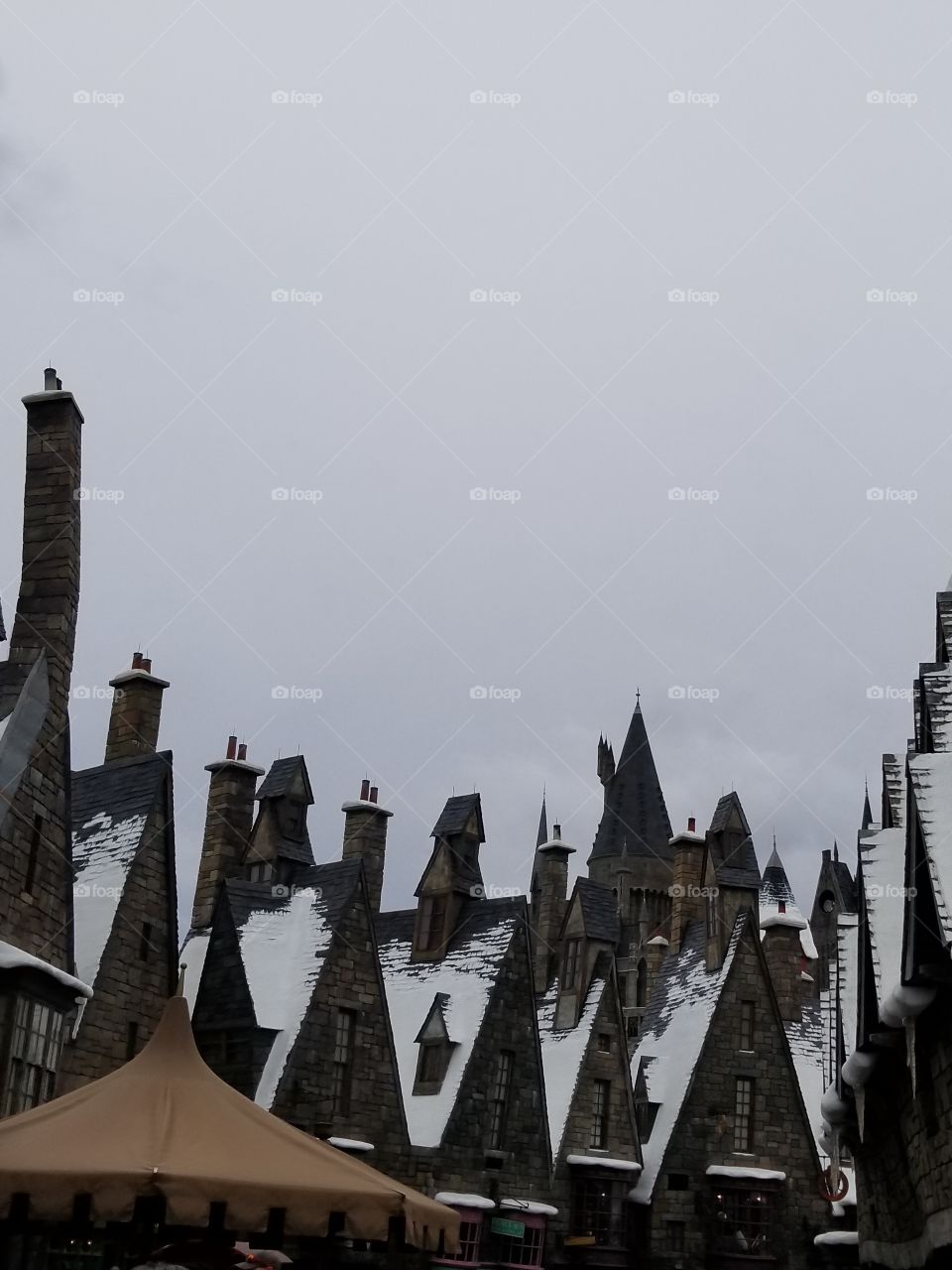 Stormy weather and grey skies at Hogsmead