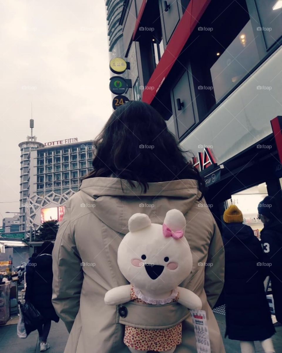 Touring Seoul with a new buddy. Adventure always awaits!