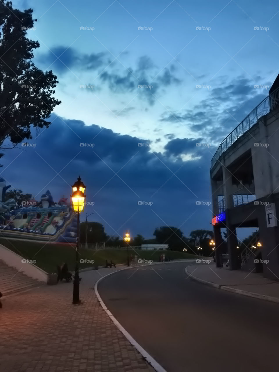 Lightboxes, such lightboxes... 💡