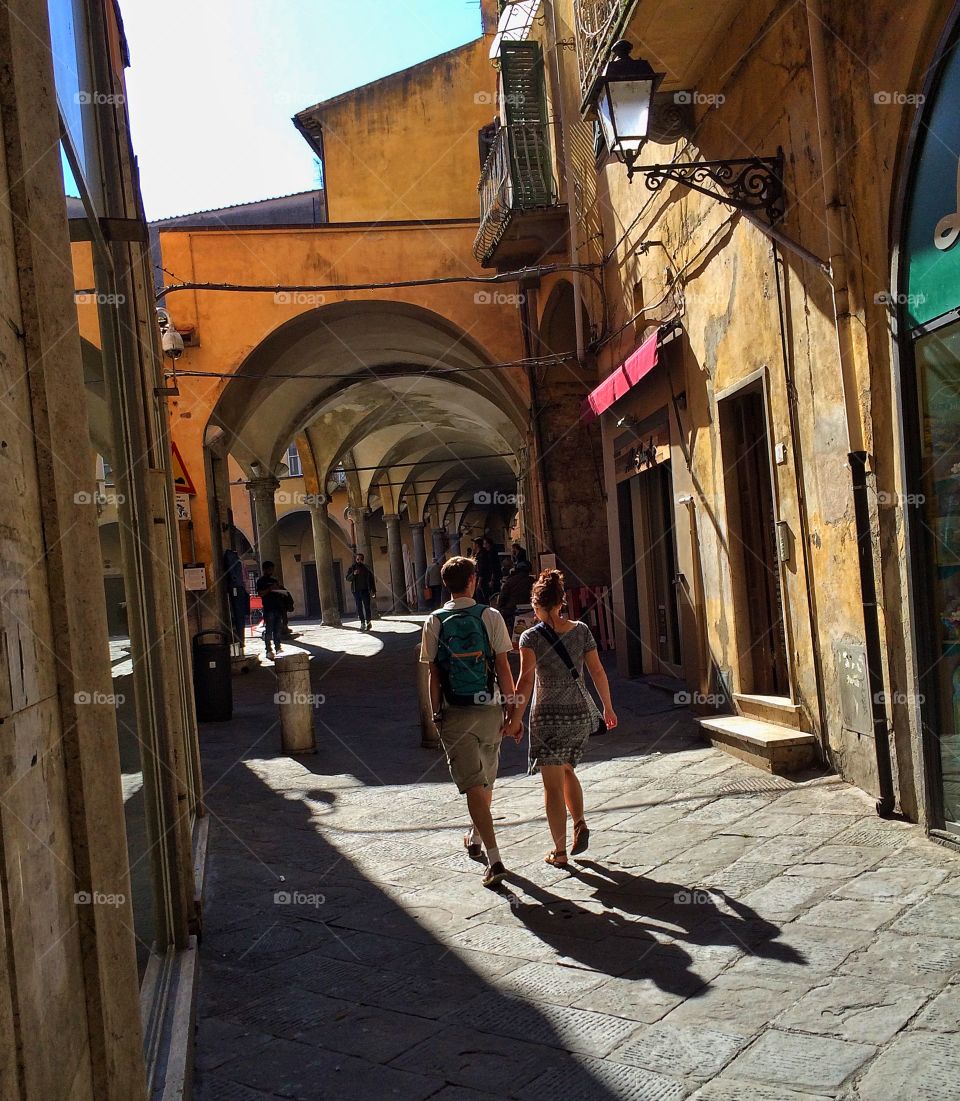 Wandering the streets of Pisa