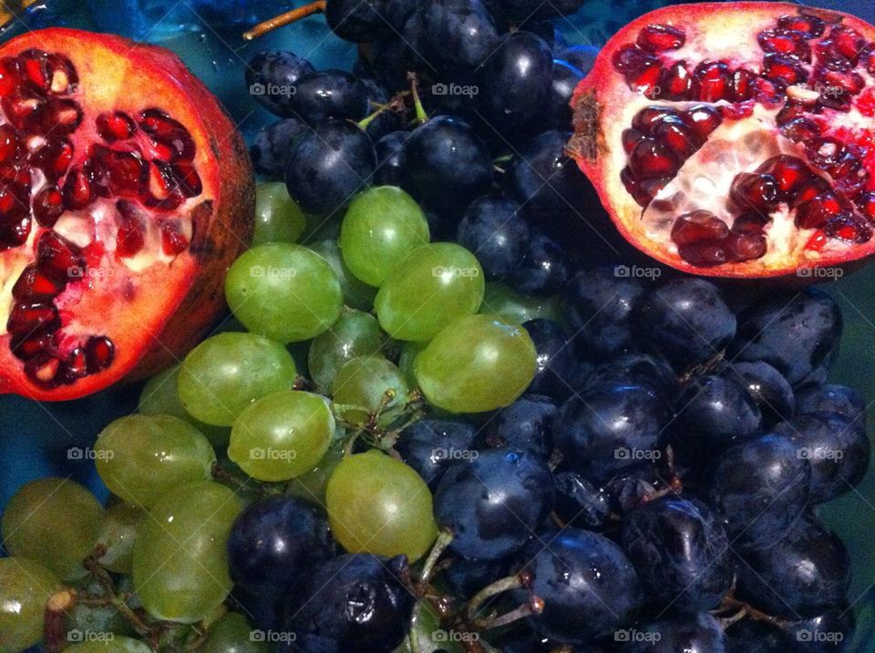 Autumn fruits 