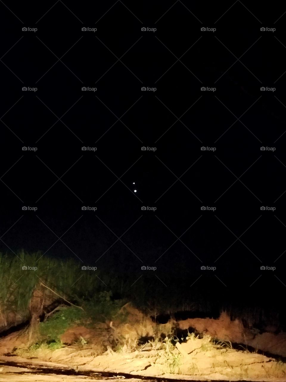 A "cosmic kiss" involving the two brightest planets in our sky: Venus and Jupiter. Vista Alegre do Alto, interior of the state of São Paulo, Brazil, on March 1, 2023. It is inexplicable to record a moment like this.