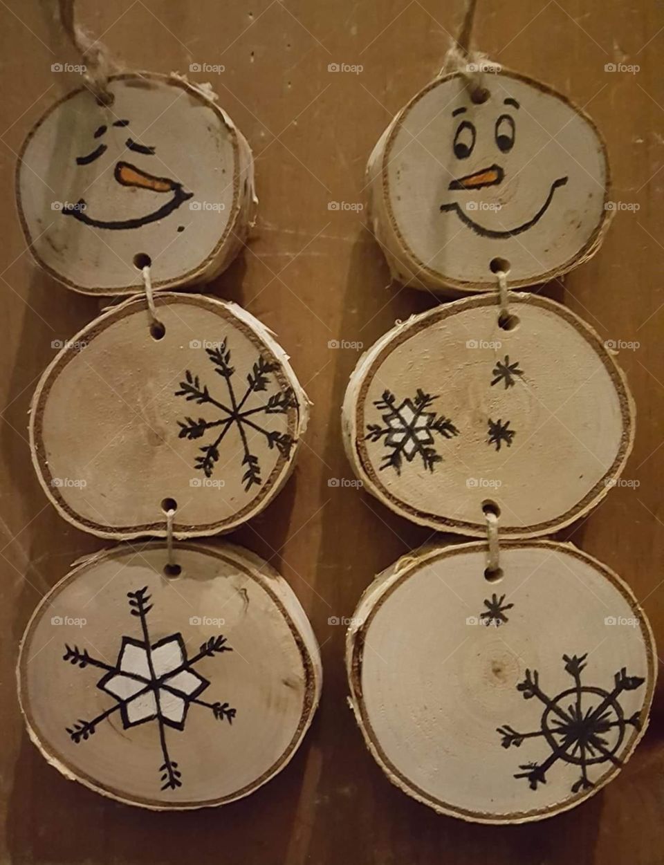 wood snowmen