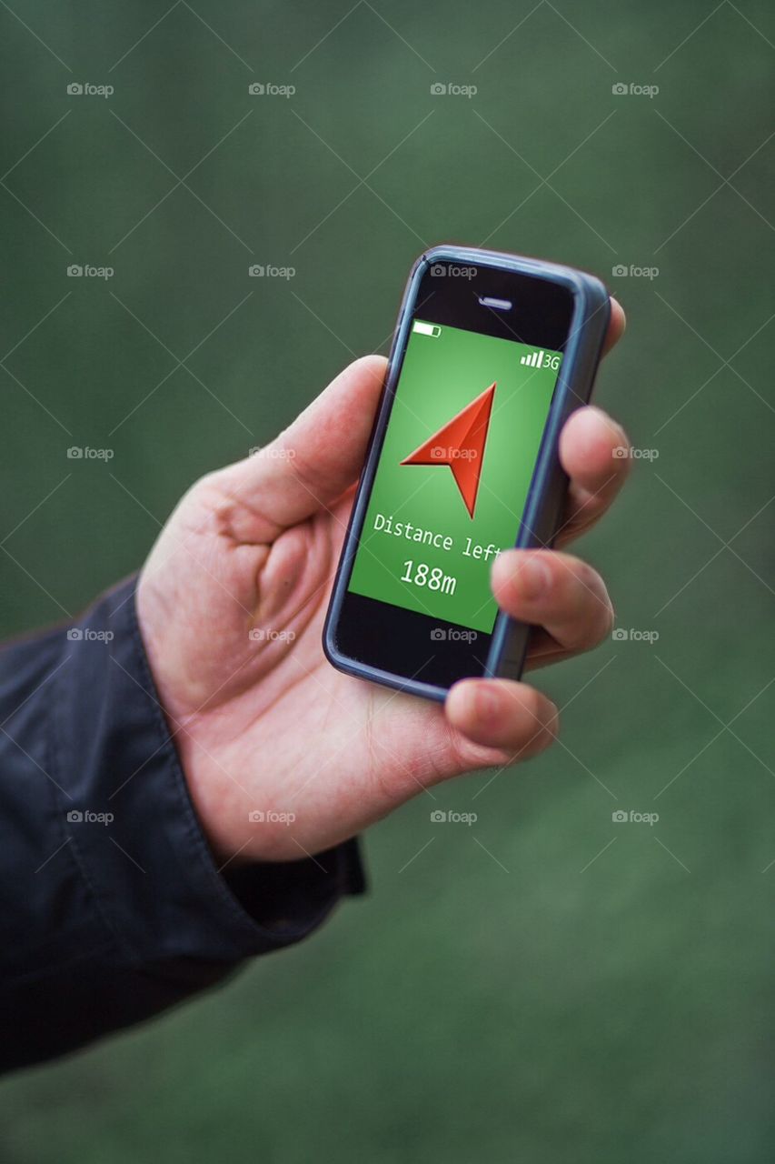 Navigating in the nature using smartphone