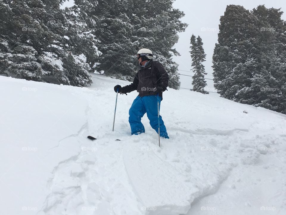 Man skiing in Utah 