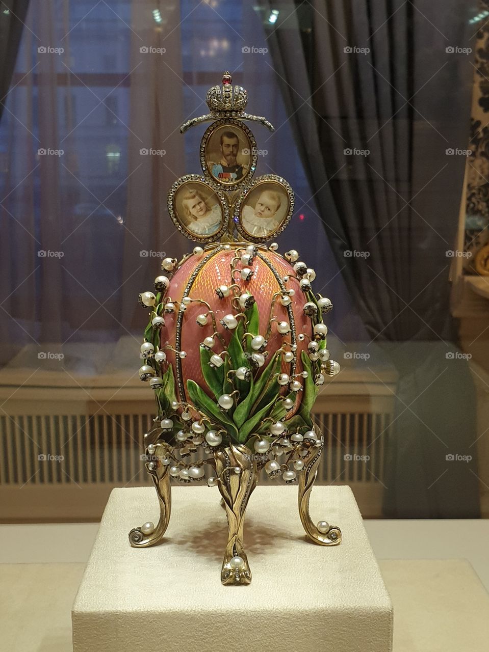 Carl Faberge egg, Romanov family