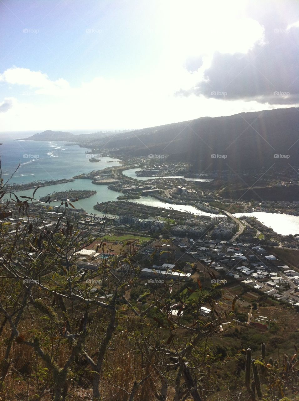 Bird's eye view of O'ahu. View of Honolulu from the top of Koko Head Mountain.
