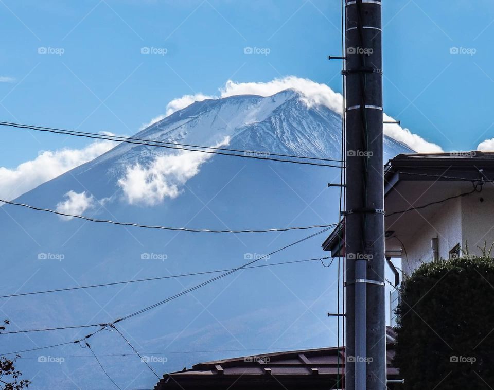 Imagine having Mt Fuji as the view out your window 🇯🇵 Photo of Mt. Fuji in Japan