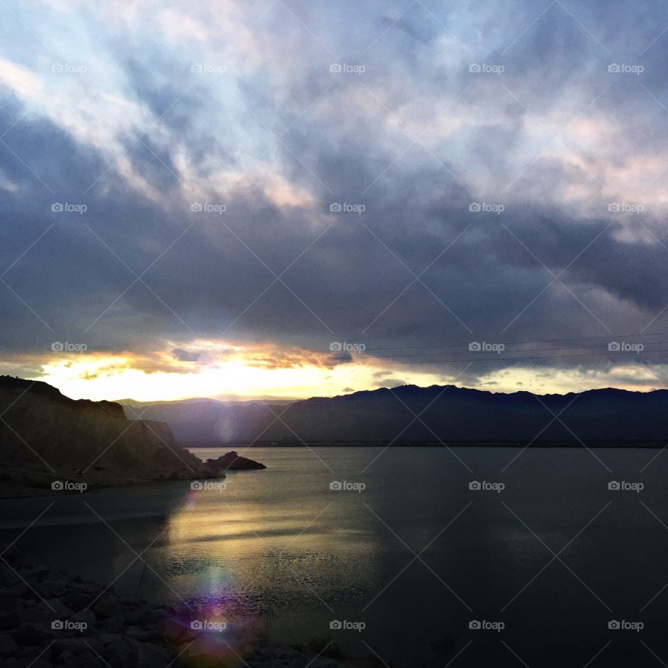 Enjoy every sunset. Look forward to every sunrise 

#sunset #landscape #dam #landscape #sanjuan #argentina #BodyofWater #WaterBarrier