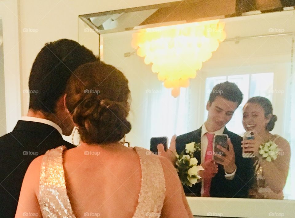 Prom date mirror selfie
