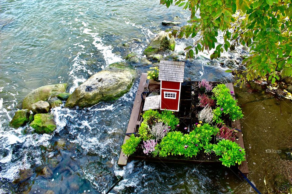 Tiny pretty Hugo water power generator @Töölönlahti, Helsinki, Finland