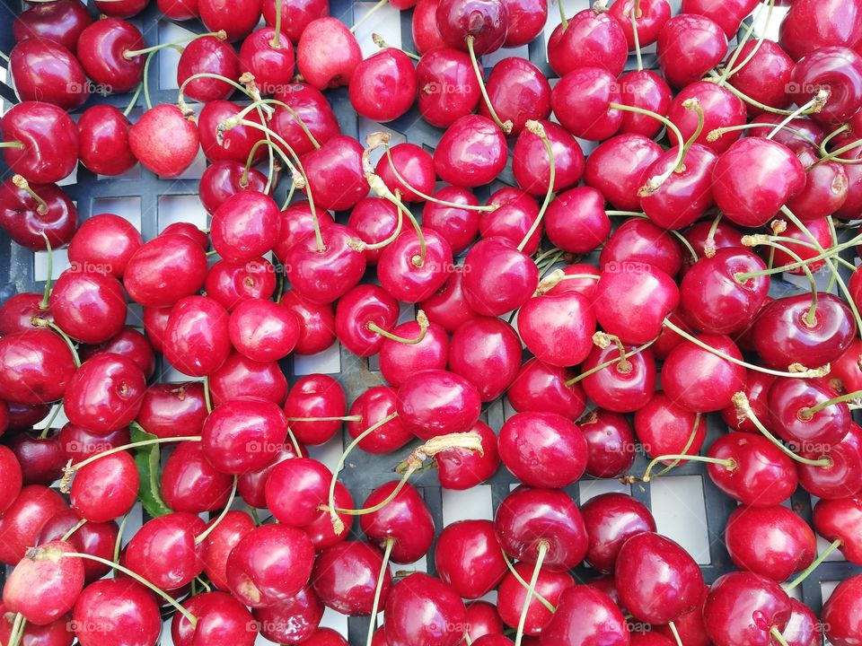 Background with red cherries