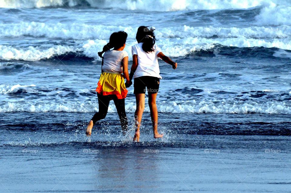 --Reach the wave....