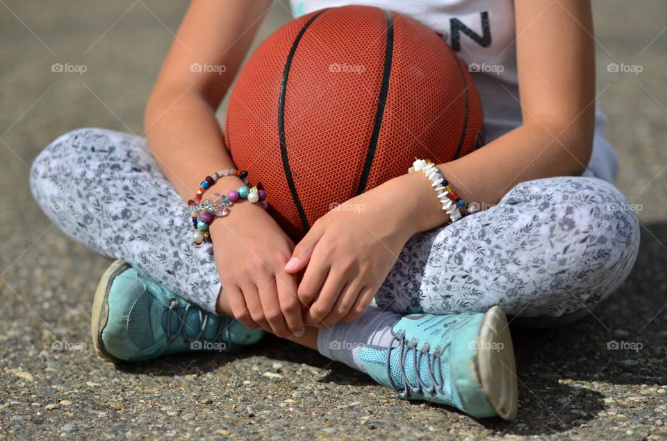 Rest time at the playground. 