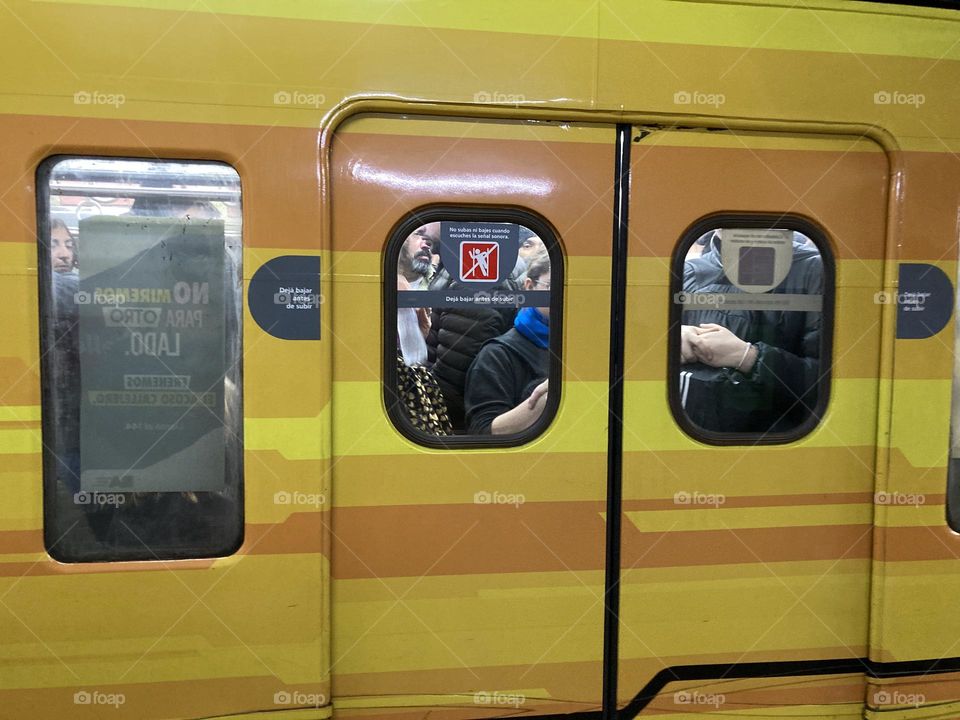 Buenos Aires Subway rush hour
