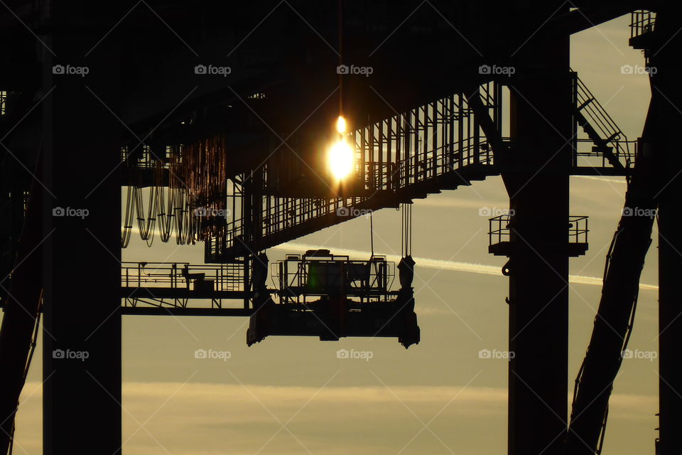 Port of Hamburg - container gantry crane -