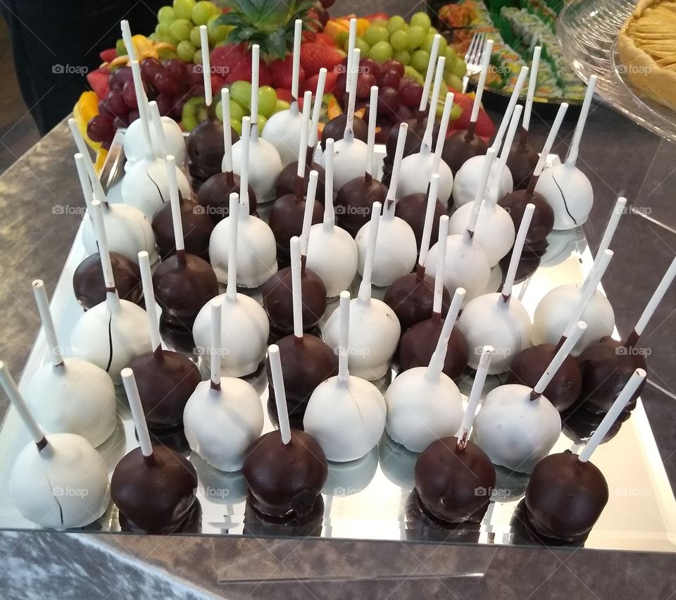 Black and White Cake Pops