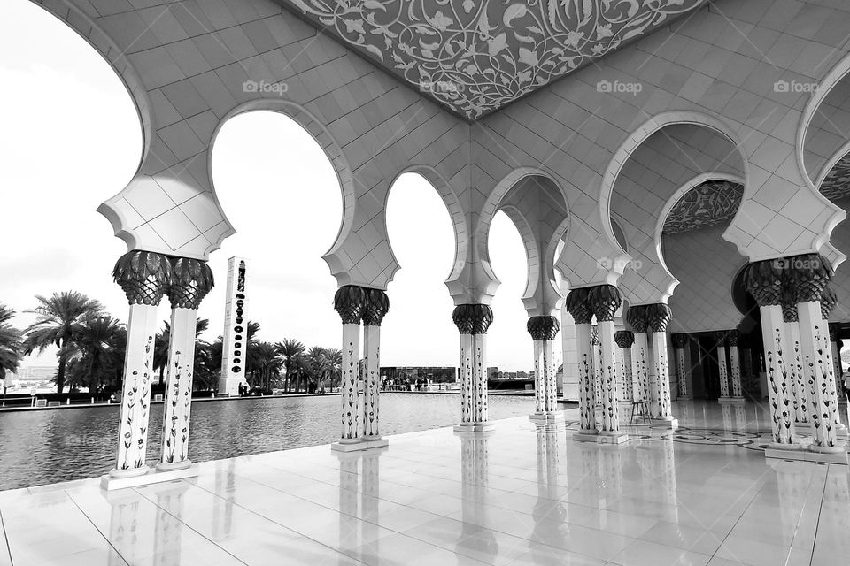 Amazing White Mosque Architecture, Abu Dhabi