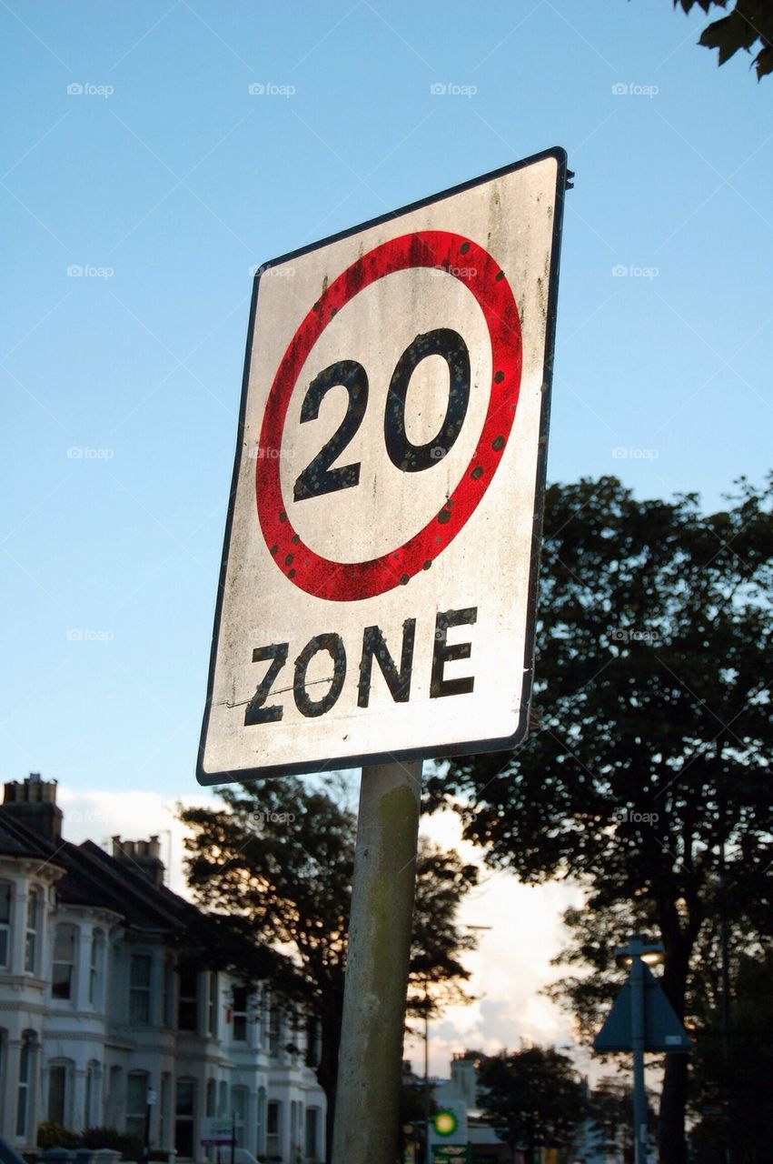 sign street sign speed limit 20 by Petalskull