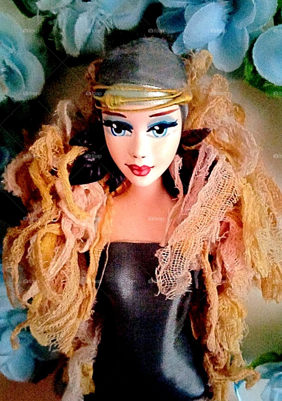 expressive doll