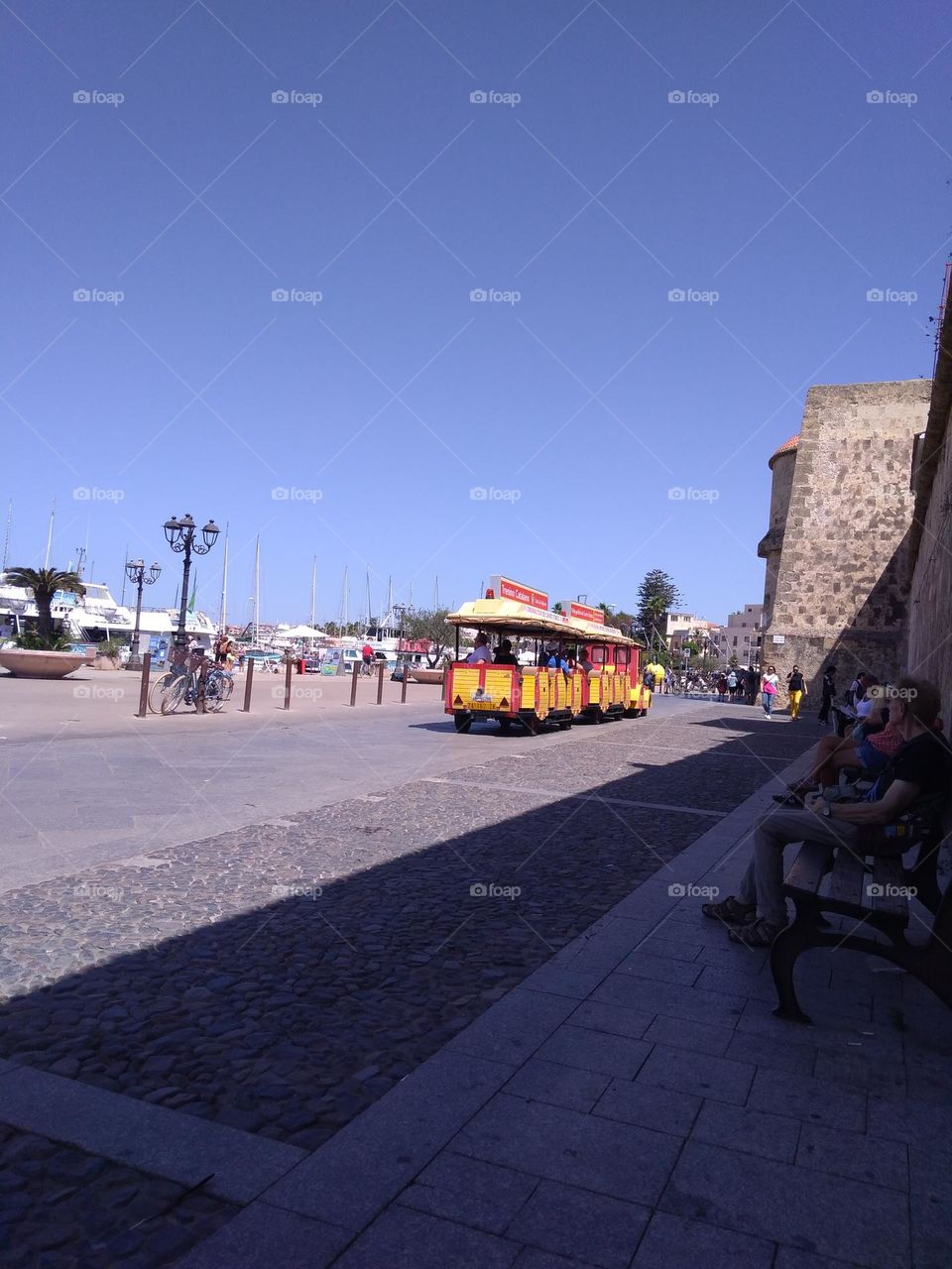 Battle: Countryside vs City