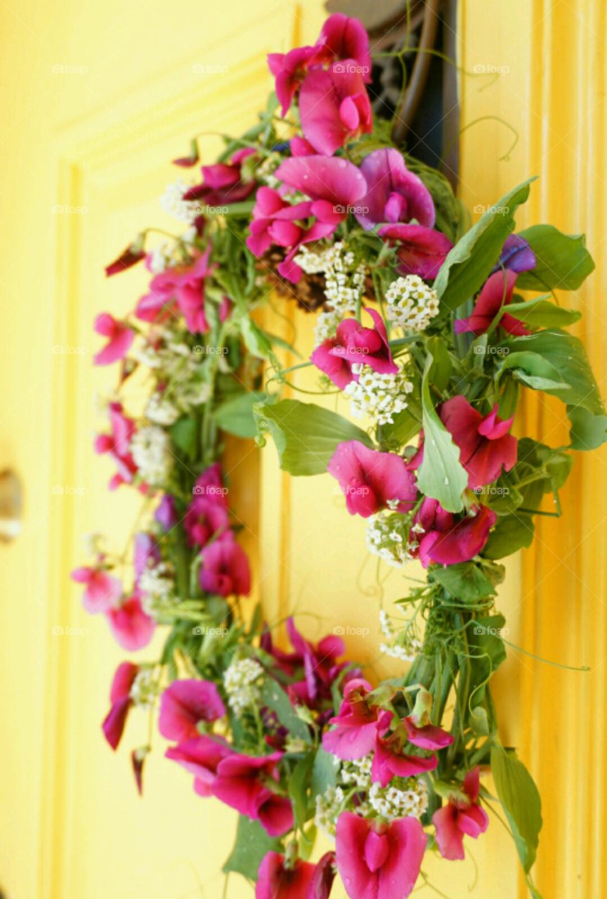 Flower crown - snowpea flower with snow white flowers