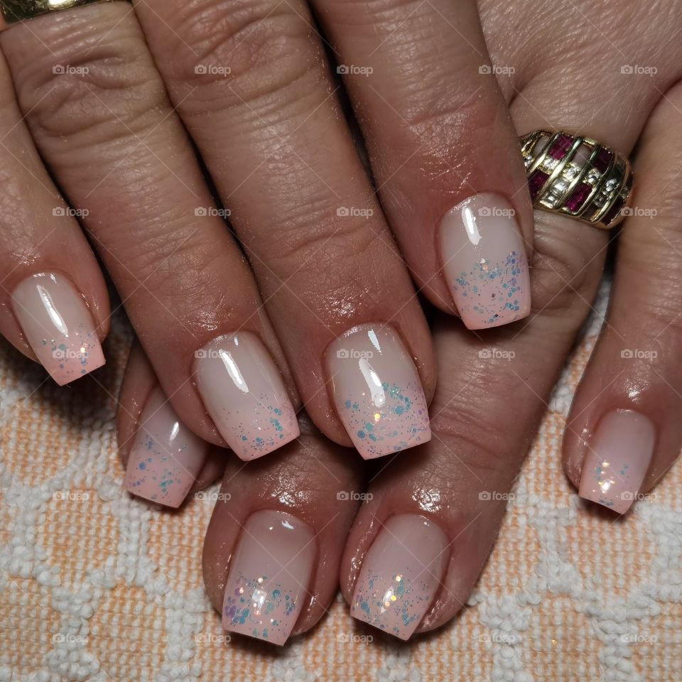 Elegant nails