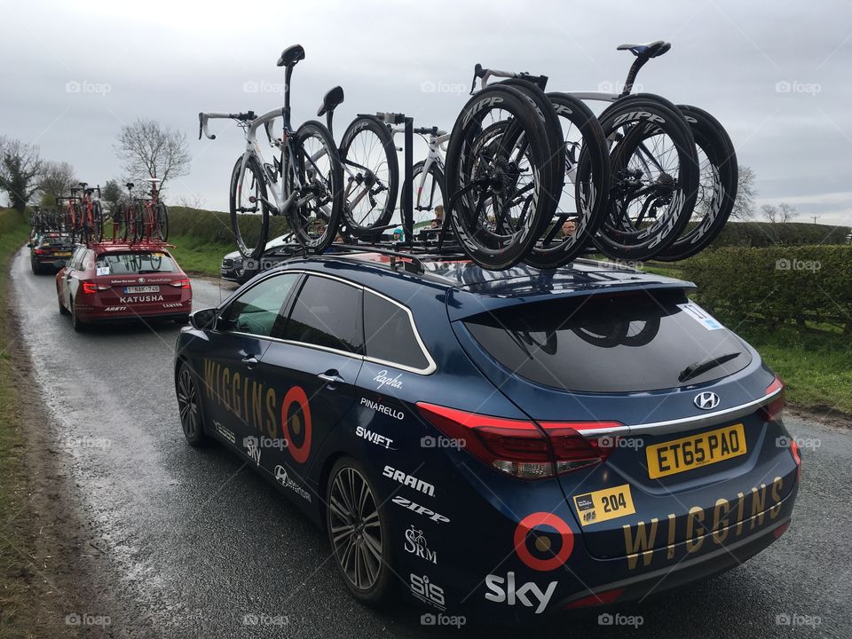 Tour de Yorkshire followers and support vehicles!
