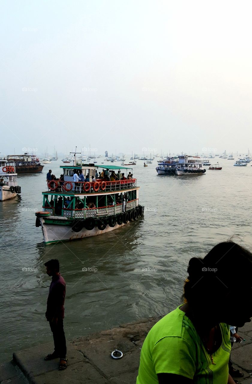 boats in Mumbai