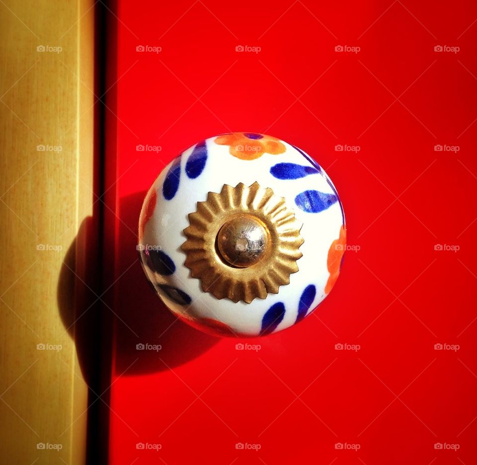 Porcelain door knob