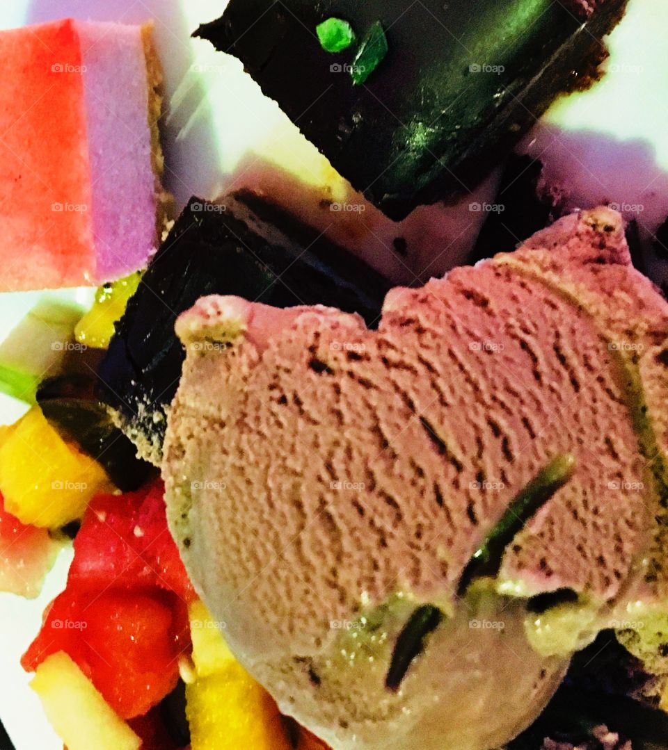 ice cream, watalappan, fruit slade, jelly  desert item 