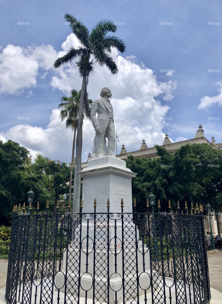 Cespedes Statue